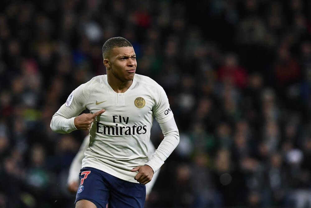 3轮均获进球！迪亚斯中路插上左脚迎球推射破门，摩洛哥2-0领先